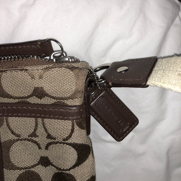 Coach cross body purse - Picture 7 of 7